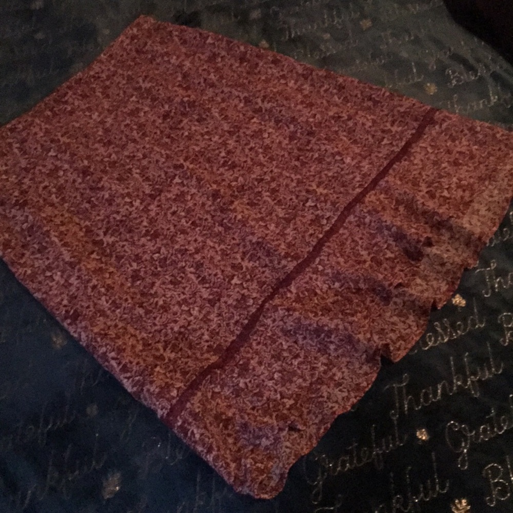 Axcess Skirt EUC burgundy and cream size 10